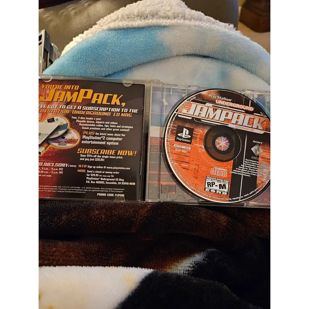 PlayStation underground jampack: summer 2000 (sony PS1 )